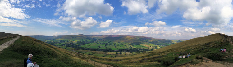 Panoramic view from Hollins Cross towards Edale