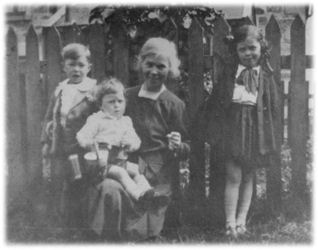Margaret Helen Pirie née Cheyne, with Ian, William and Rachel Pirie